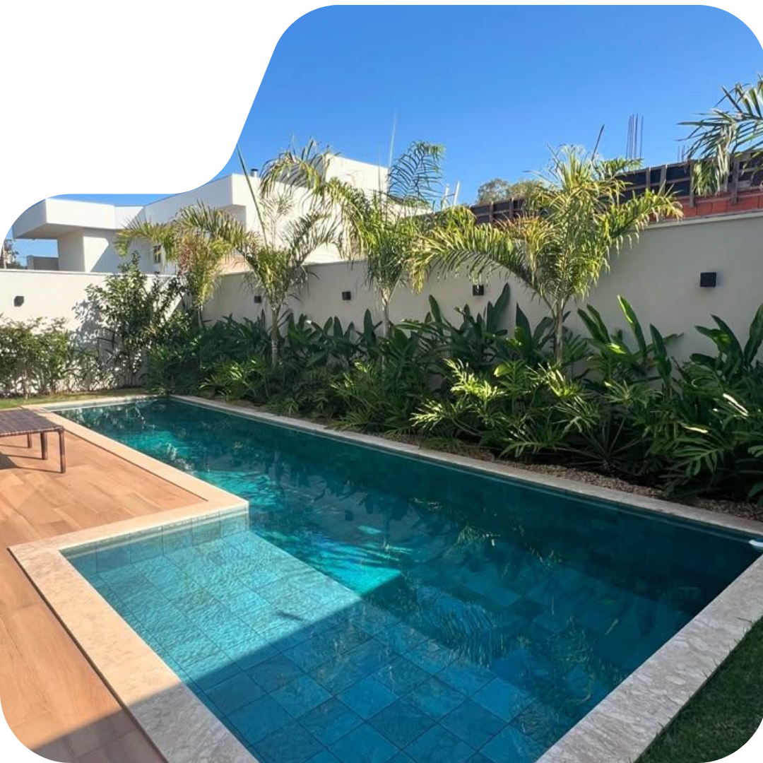 swimming pool contractor